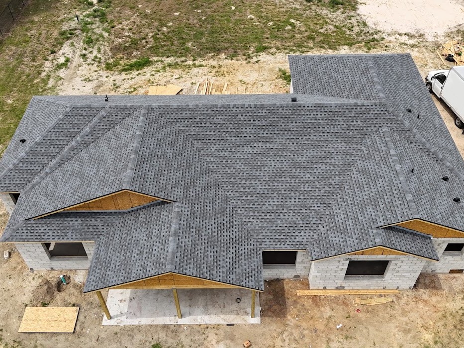 Image shows a home in the Orlando Florida area with newly installed shingle roof
